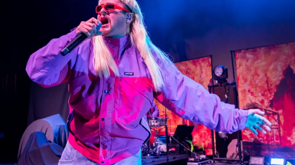 Family of Oliver Tree Launches Enduring Artist Grants Foundation