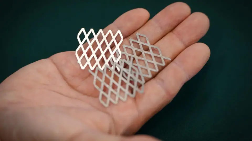 Dual-passivated stainless steel could slash green hydrogen costs