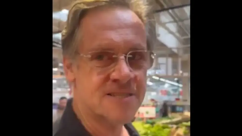 French police arrest Irish man over antisemitic threats to Jewish tourists