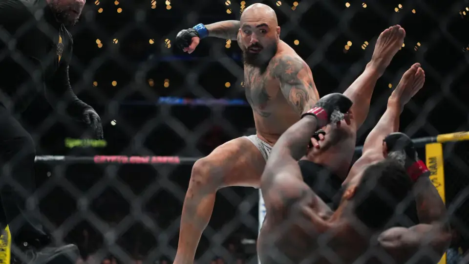 Steveson’s 12-Second KO Sparks Backlash and New Trading Card