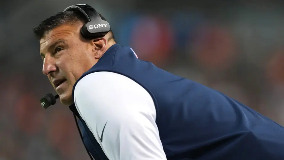 Santos' 58-Yard Kick Ends Bears-Patriots Duel, Earning Vrabel's Respect