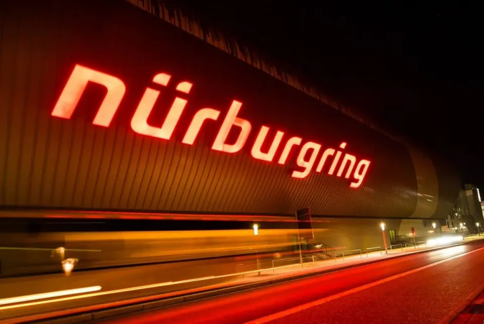 Seven-car crash claims life during Nürburgring 24h Qualifiers