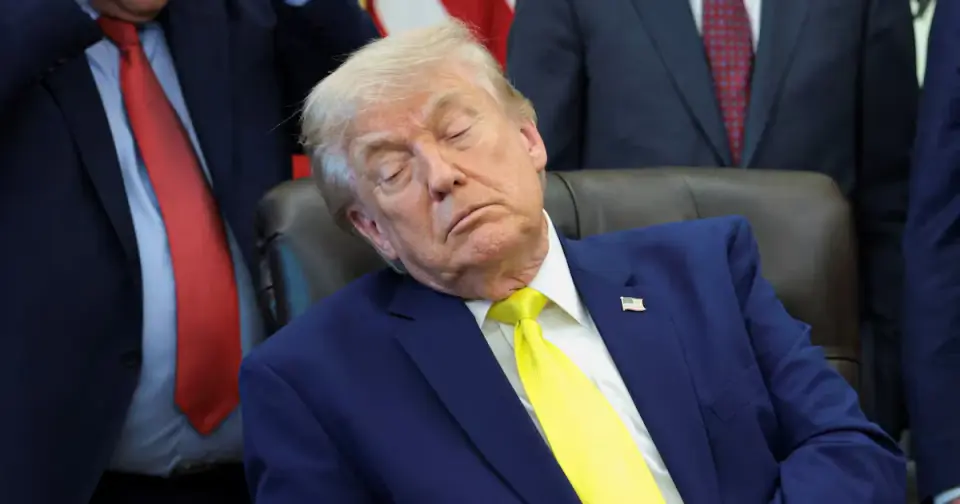 Sleepy Oval Office Moment Triggers 25th Amendment Talk