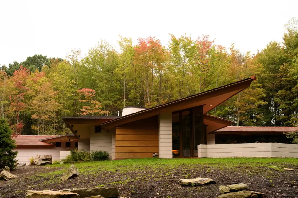 Strict Booking Rules Guard Frank Lloyd Wright Homes Now Open for Overnight Stays