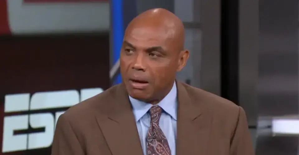 Knicks finish sweep; Barkley questions Cavs' effort in Game 4