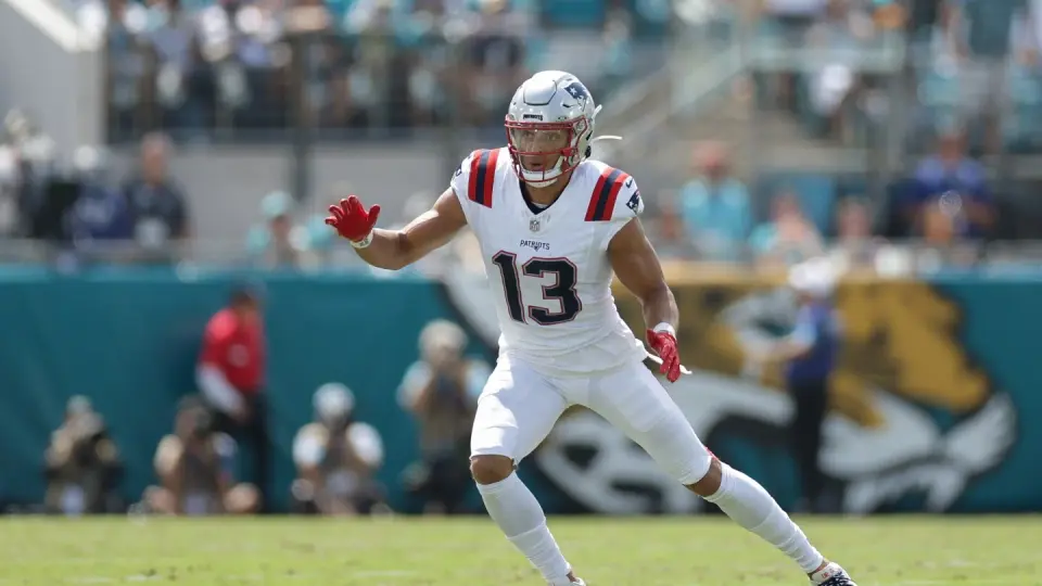 Patriots Place Hollins and Gilliam on IR, Leaving Wide Receiver Depth Thin
