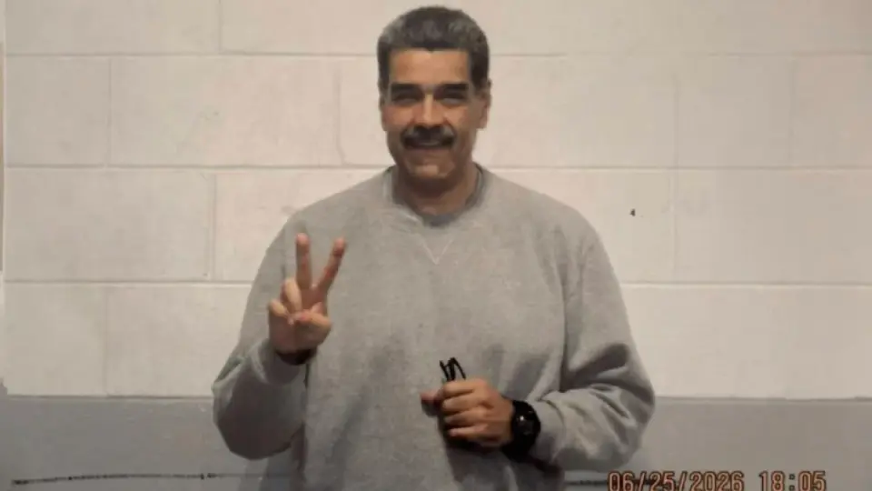 Maduro’s First US Prison Photos Surface Amid Oil Deal and Trial Countdown