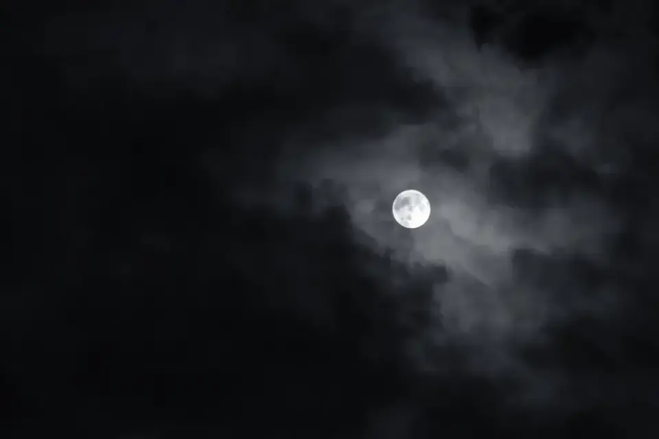Tianwen-2 captures first close view of Earth's tiny quasi-moon Kamoʻoalewa