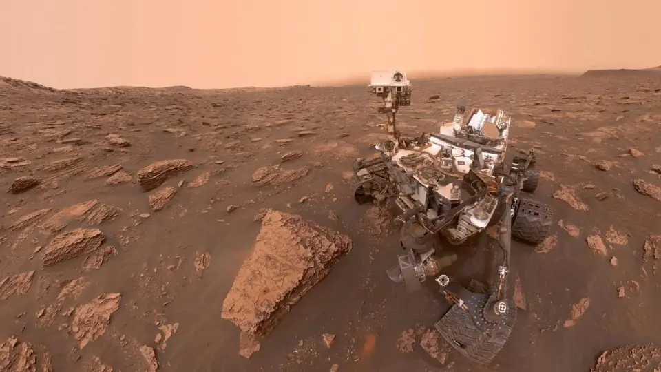 Curiosity Marks 5,000 Martian Days with Panoramic Postcard and Scientific Milestones