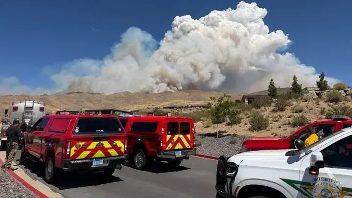 Hawk Fire Near Reno Triggers Mass Evacuations as Firefighters Battle Blaze
