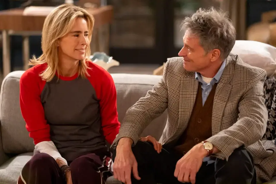 Leoni & Daly Reunite On NBC's Newlyweds, Curtis Bosses Up