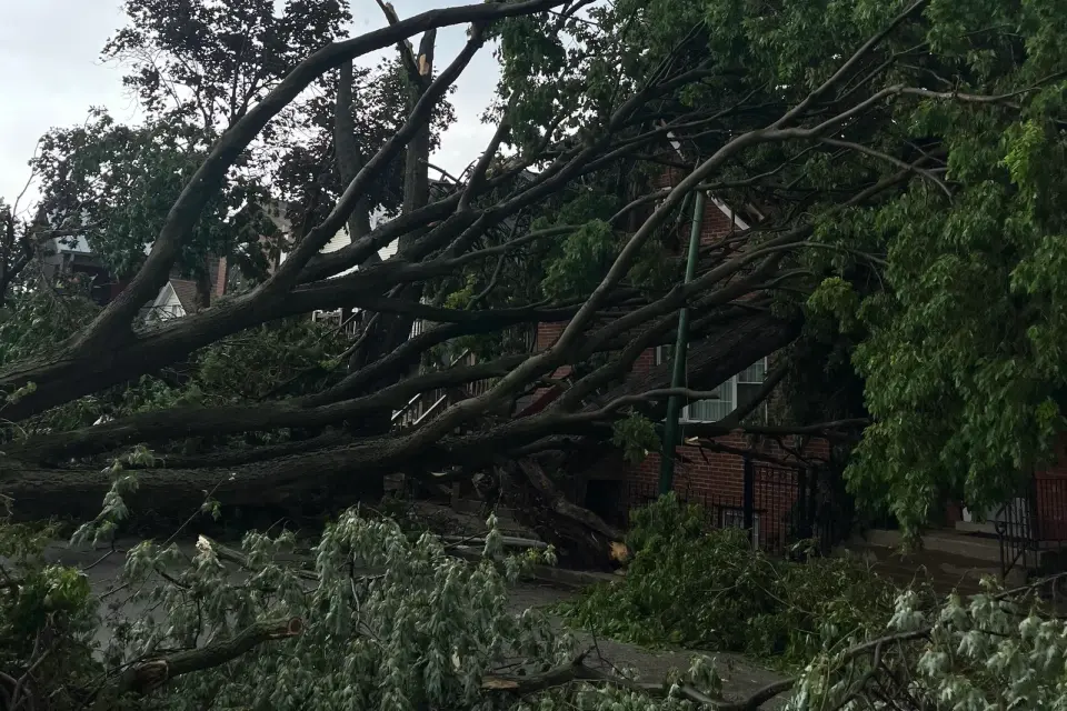 Chicago Braces for Tornado Watch as Storm Cleanup Continues