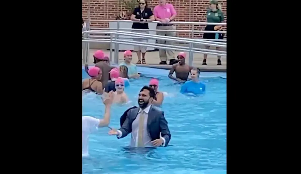 Mayor Mamdani Dives Into NYC Pool in a Suit, Igniting Dress-Code Debate