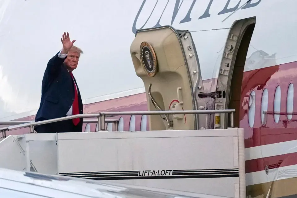 Iran War and Skyrocketing Fuel Costs Threaten GOP Midterm Hold