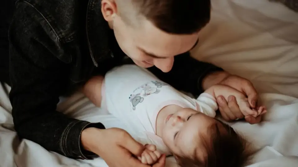 New Mother Faces Defiance as Brother-in-Law Ignores Health Boundaries with 10-Week-Old