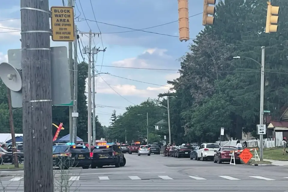 Toledo festival shooting leaves 12 injured as suspects remain at large