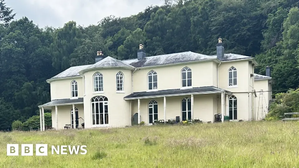 Ten Residents Share 15-Acre Georgian Manor in Wales for Price of Standard Home