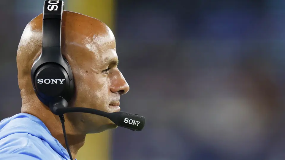Titans Coach Saleh Frames Preseason Defensive Blunders as Necessary Learning Curve