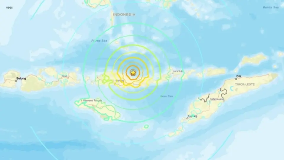 Offshore 7.7-magnitude quake hits Flores region, death toll rises