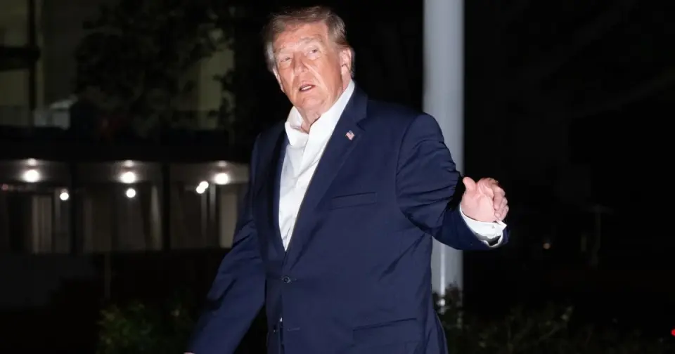 Trump Abandons Anti-Mail Voting Stance to Boost GOP Midterm Turnout