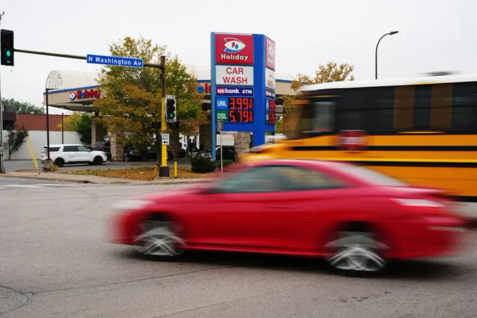 US Gas Hits Record $4.03 on Labor Day as Refining Bottlenecks Persist