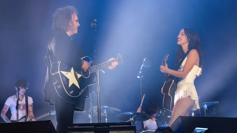 Olivia Rodrigo and Robert Smith Deliver Goth-Soaked Primavera Moment
