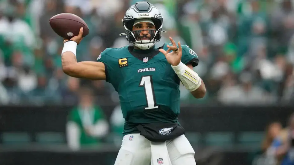 Jalen Hurts placed on IR after blood clot movement; Eagles face QB scramble