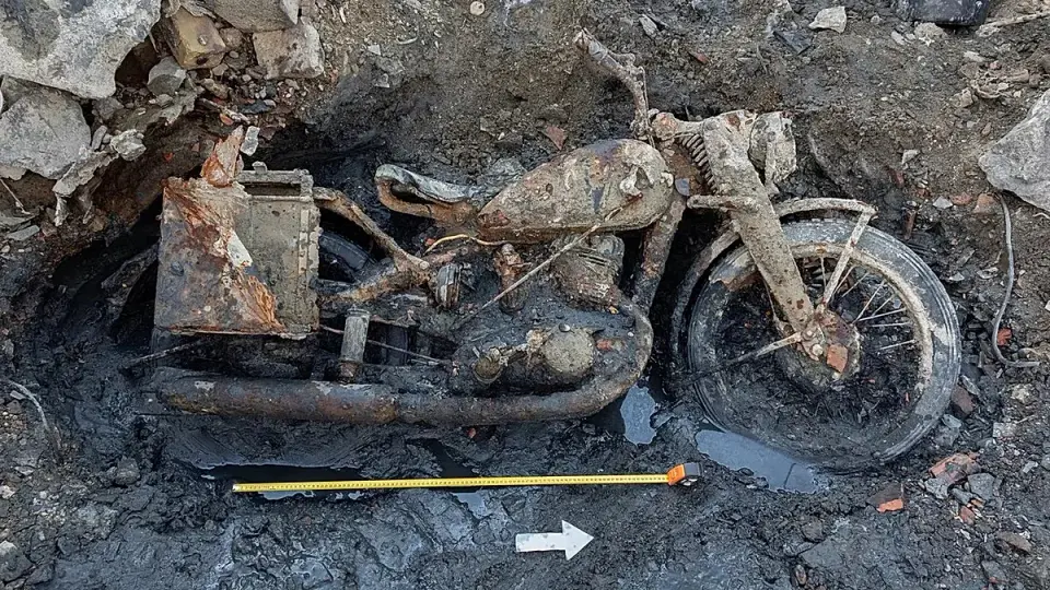 Danube's Low Water Uncovers Near-Intact WWII DKW Motorcycle in Budapest