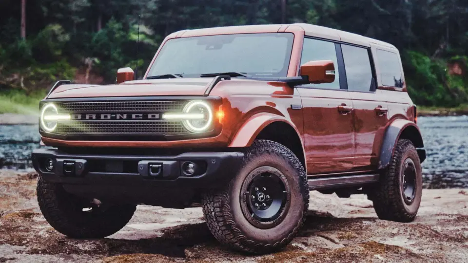 Bronco Filson Melds Outdoor Gear Style with Raptor-Powered Off-Roading