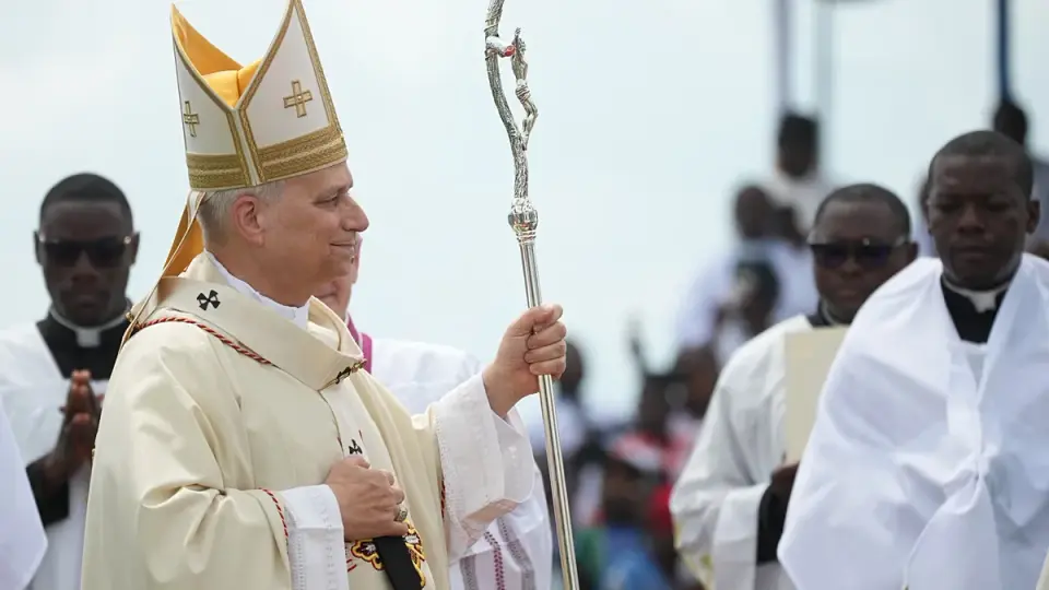 Pope Leo XIV arrives in Angola, urges peace as Trump debate is sidestepped