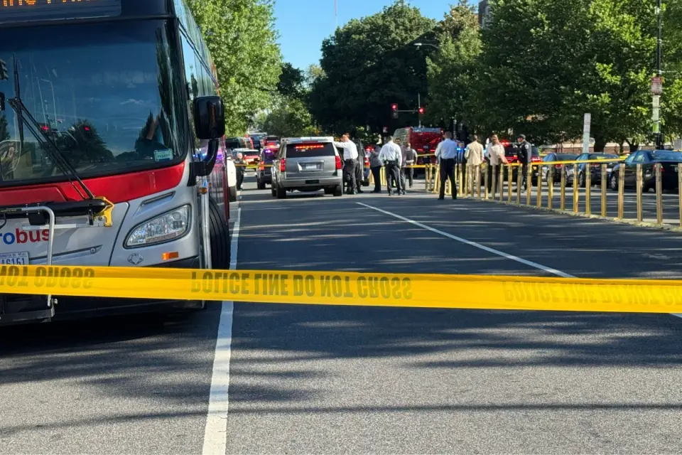 Domestic-violence suspect shot by DC officers aboard Metrobus after fatal Northwest shooting