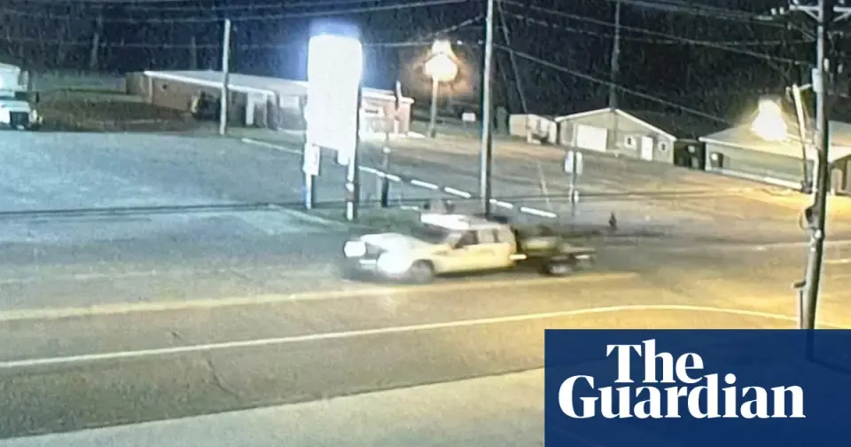 Convicted murderer Jacob Morley remains at large after escaping Tennessee prison via fence breach