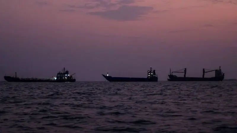 Gulf and Iran to negotiate Hormuz reopening without US participation
