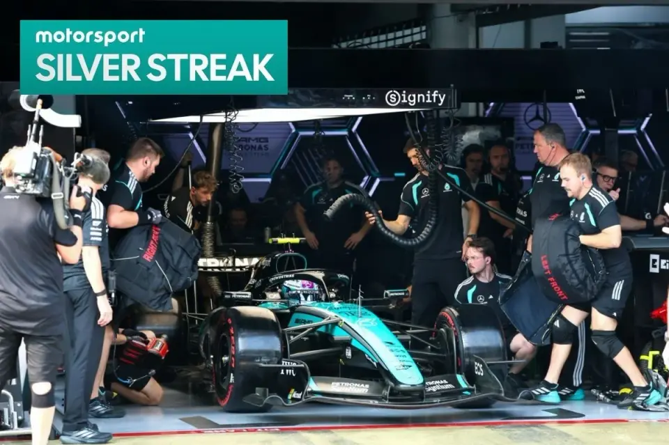 Mercedes splits car specs at Singapore: Antonelli gets new aero, Russell runs old parts