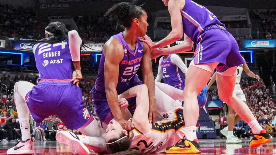 Mercury's Alyssa Thomas hit with one-game ban after throat-punch incident with Caitlin Clark