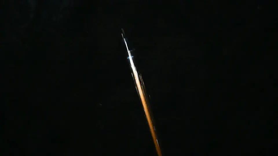 ISS Captures Spectacular Fireball Likely Debris Reentry After Progress MS-34 Launch