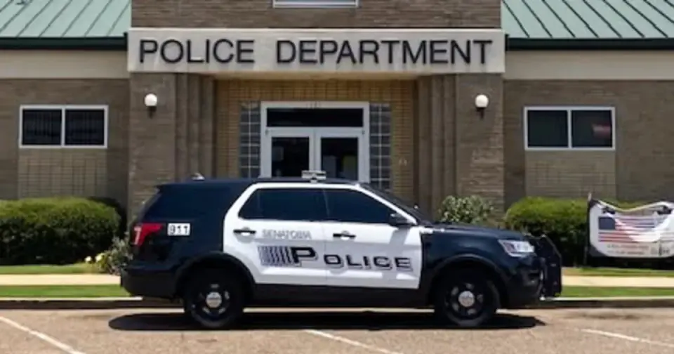 Mississippi toddler killed as police fire on vehicle during Walmart shoplifting response