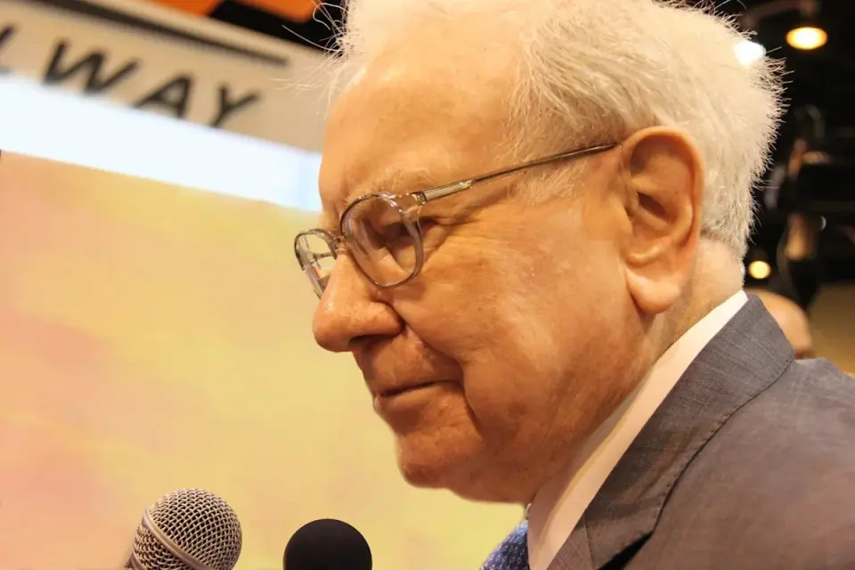 Buffett’s Six-Word Rule for Fearful Markets