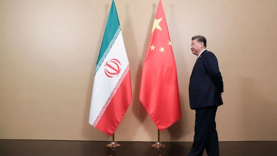 Xi Meets Pezeshkian Briefly at SCO Summit, Ignoring Tehran’s Nuclear Stance
