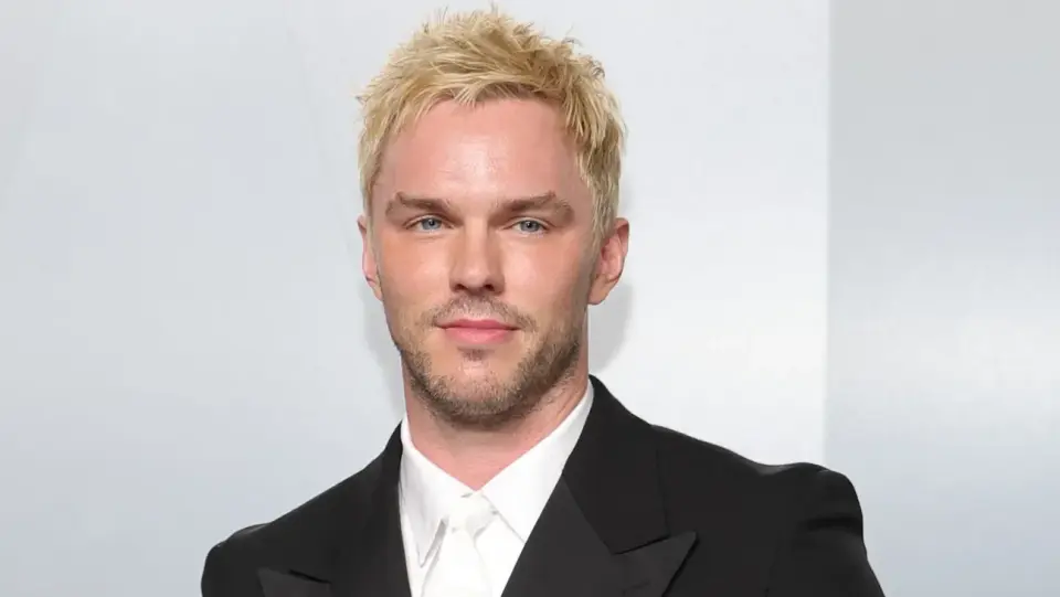 Hoult Enchants Hogwarts as Lockhart in HBO's Potter Series Season 2