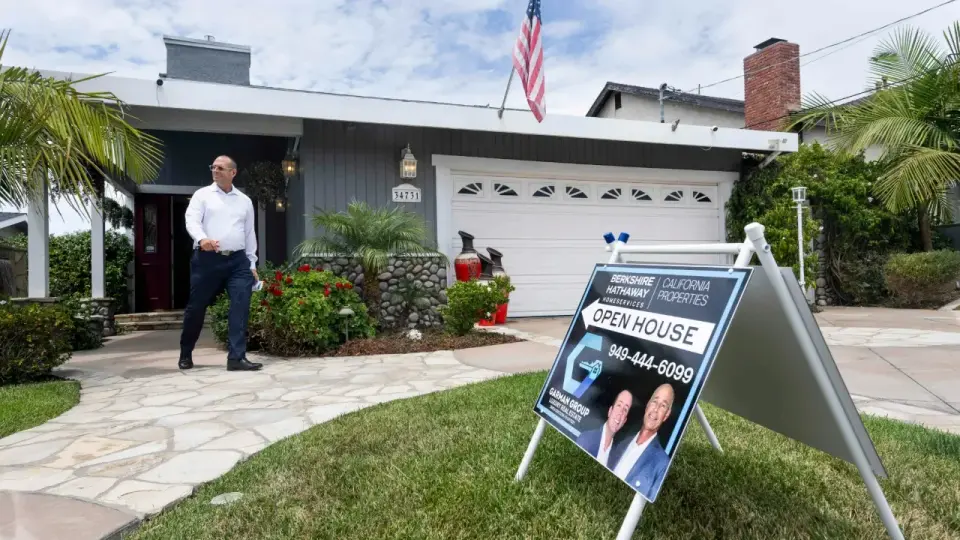 Mortgage rates forecast to stay above 7% through 2027, suppressing US housing activity