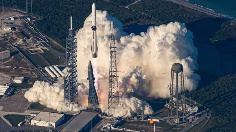 New Glenn setback upends Artemis timelines and US space capacity