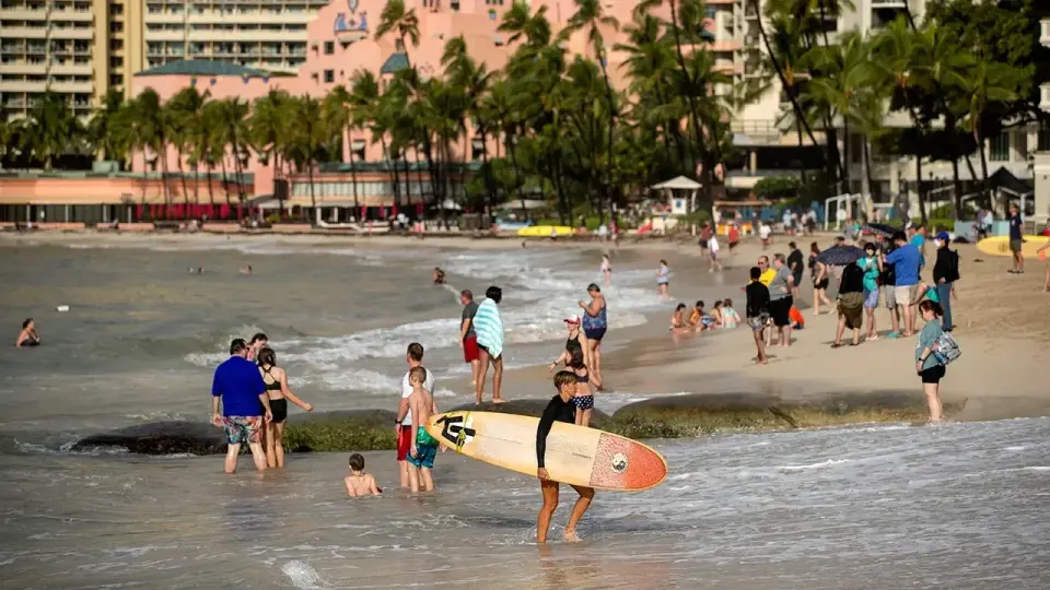 Gabbard Brother Charged in Waikīkī Child-Luring Incident