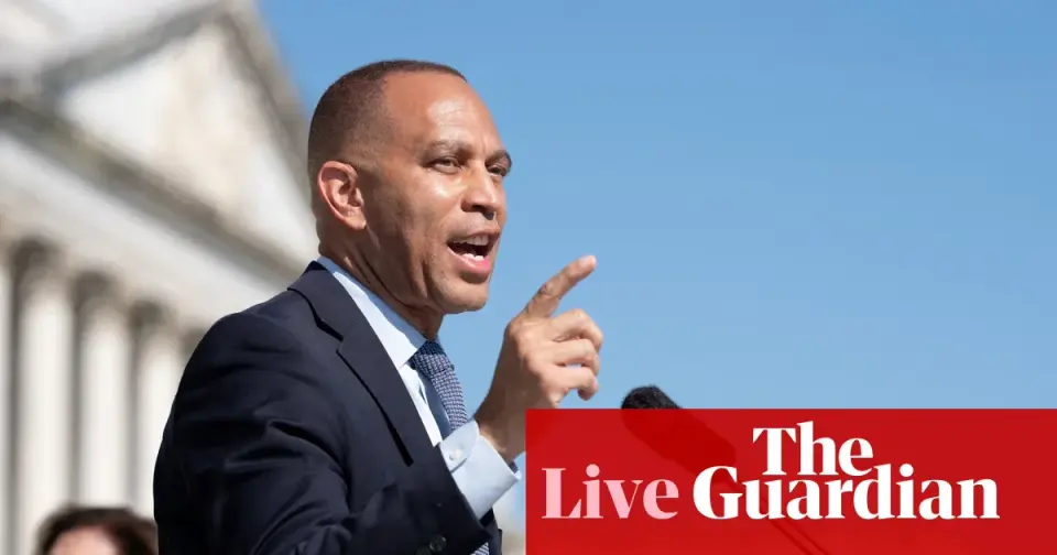 Loopholes alarm Jeffries as House advances Russia sanctions tariff bill