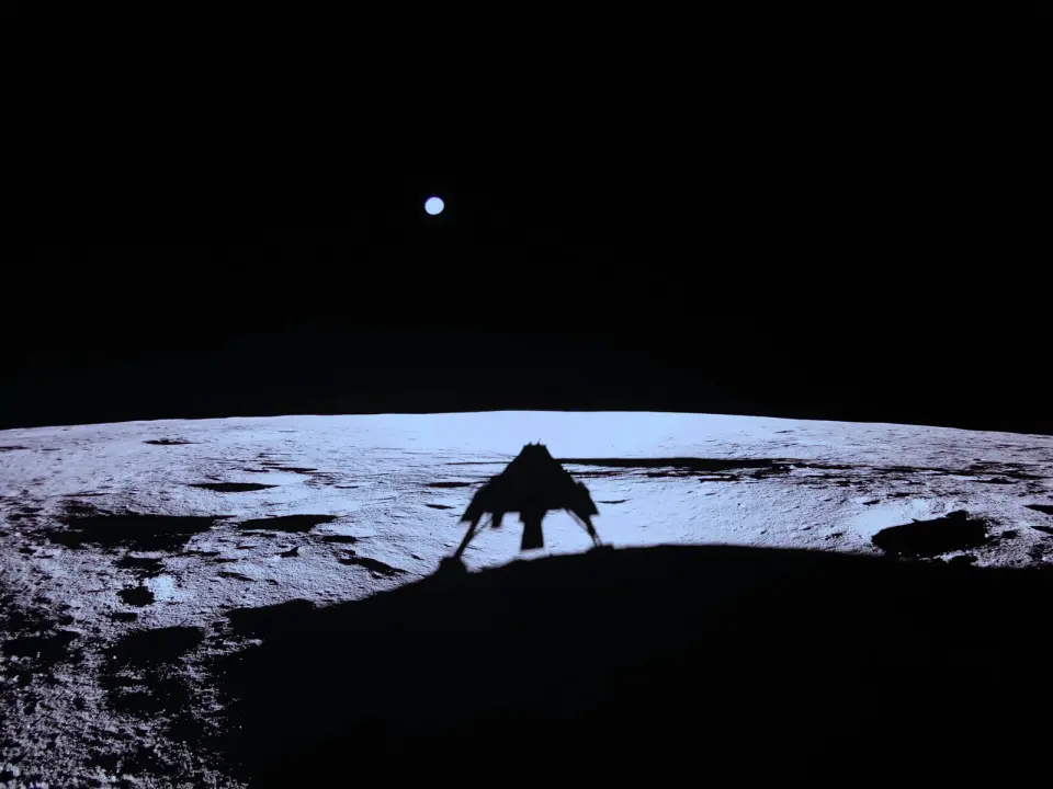 Commercial Lunar Lander Firms Plan Precision Demonstrations for NASA Base