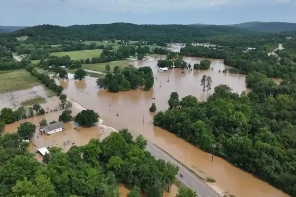 Missouri floodwaters trigger mass helicopter rescues at summer camp; one dead