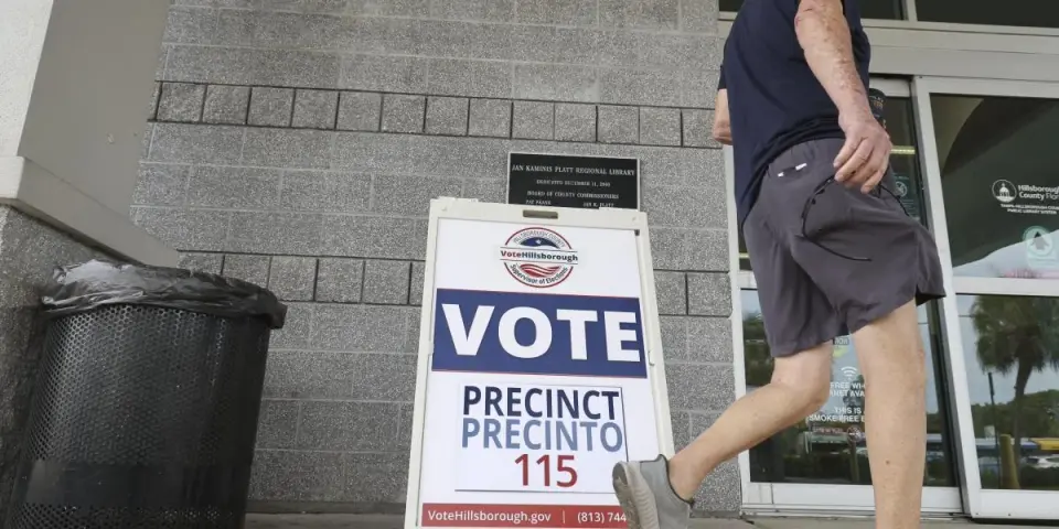 Final Forecasts Signal Democratic House Flip, Senate Control Uncertain