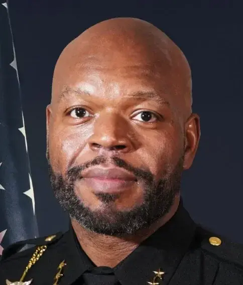 New Chicago police chief accused of stealing seized guns and steroids