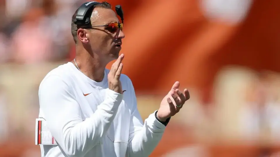 Sarkisian urges CFP to reward Ohio State for Texas showdown