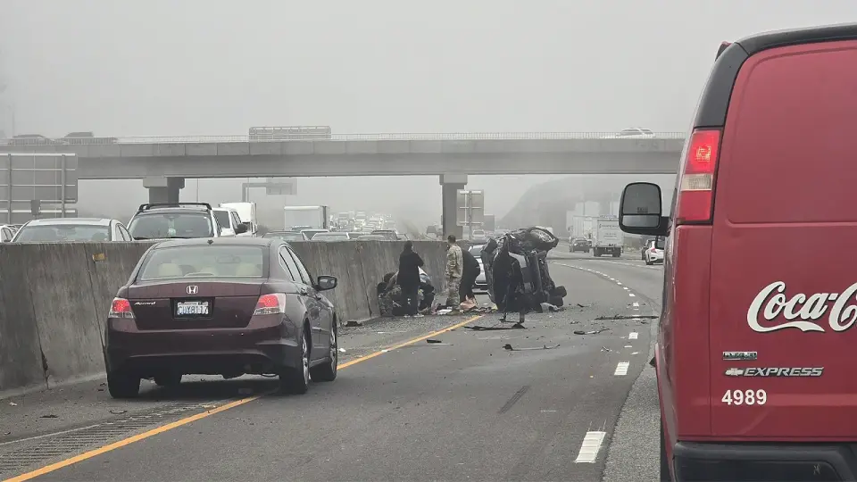 Soldiers disarm mother after I-5 crash and knife attack on daughters